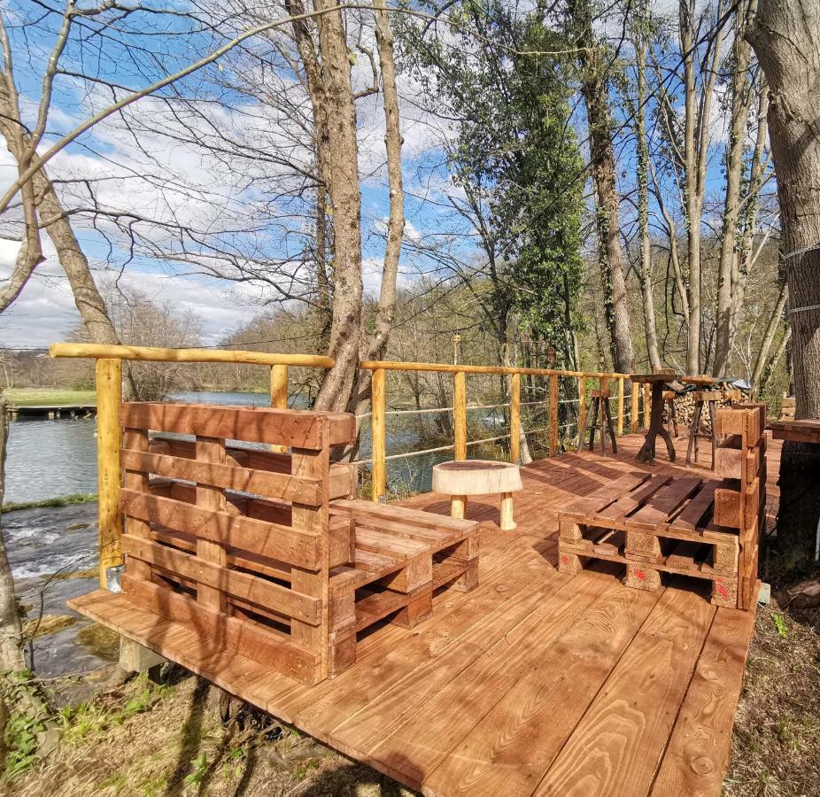 Riverland Gornji Zvečaj Exteriör bild