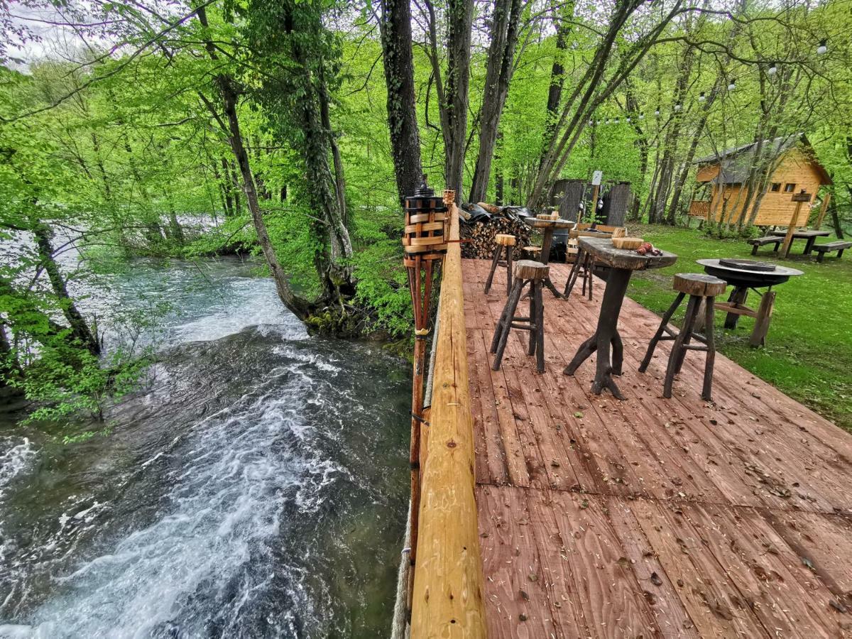 Riverland Gornji Zvečaj Exteriör bild